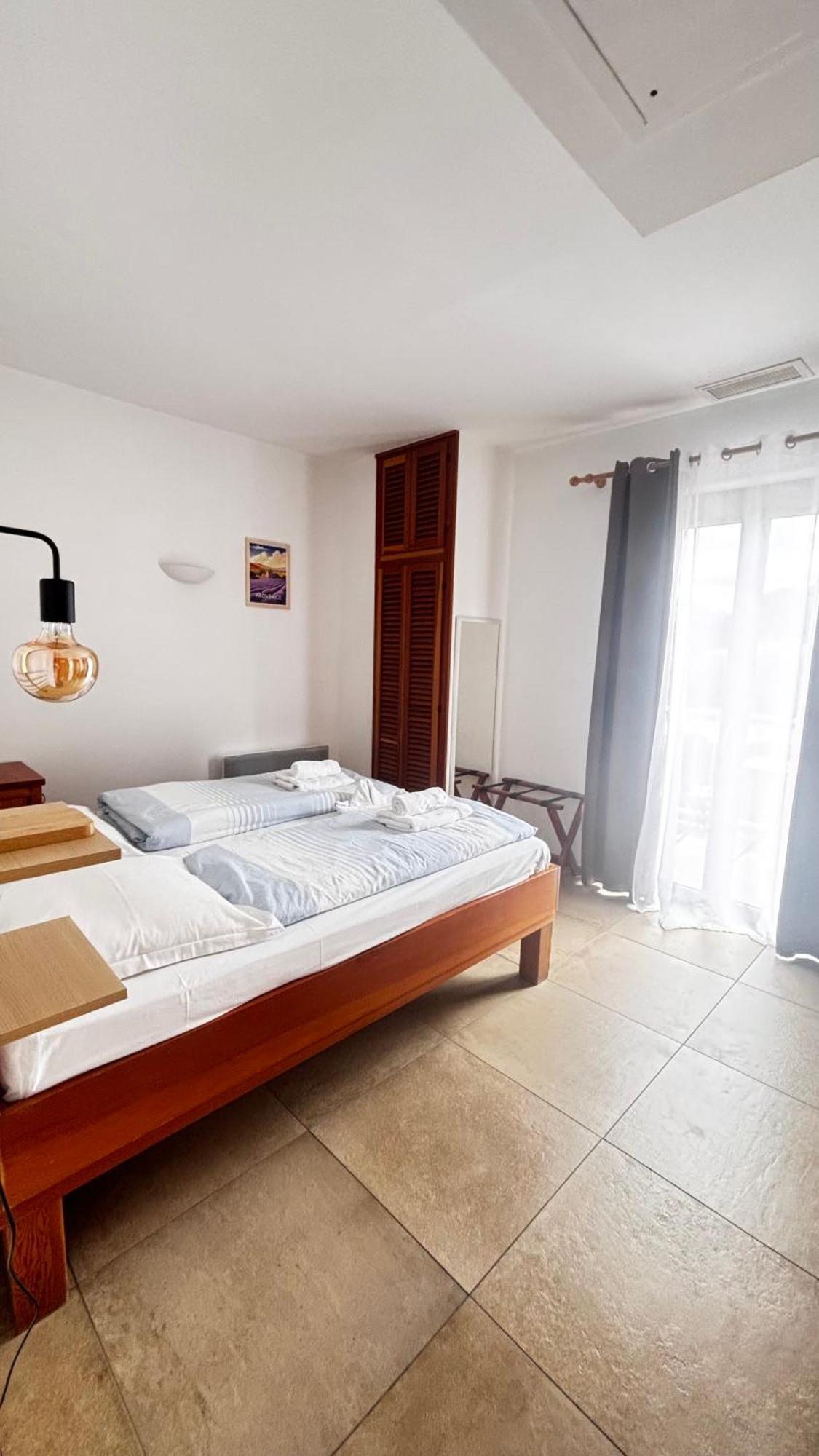 Hotel La Bastide Le Lavandou Eksteriør bilde