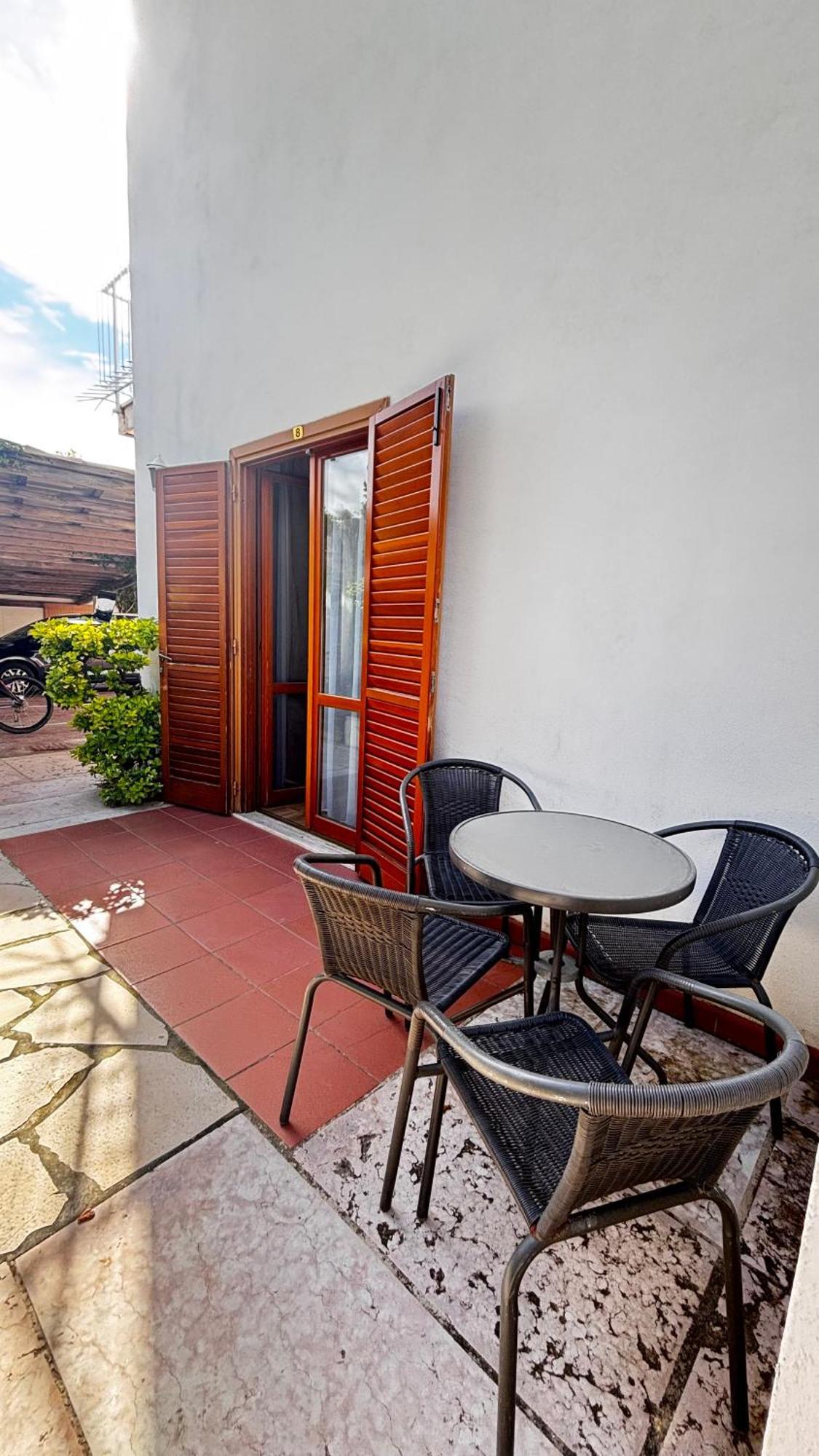 Hotel La Bastide Le Lavandou Eksteriør bilde