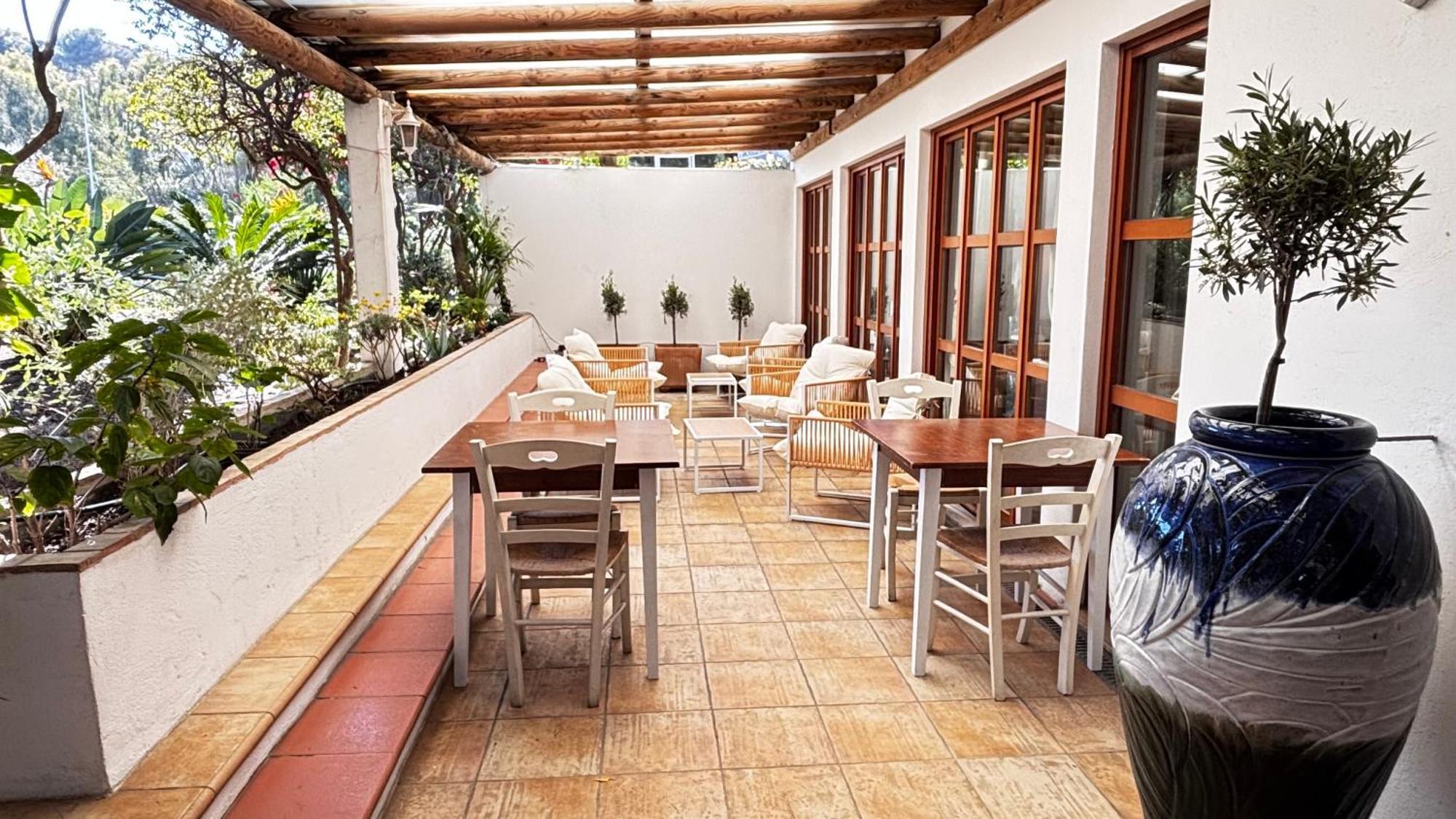 Hotel La Bastide Le Lavandou Eksteriør bilde