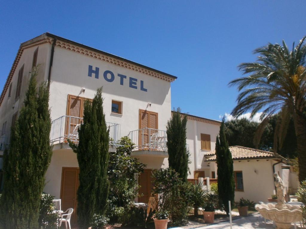 Hotel La Bastide Le Lavandou Eksteriør bilde